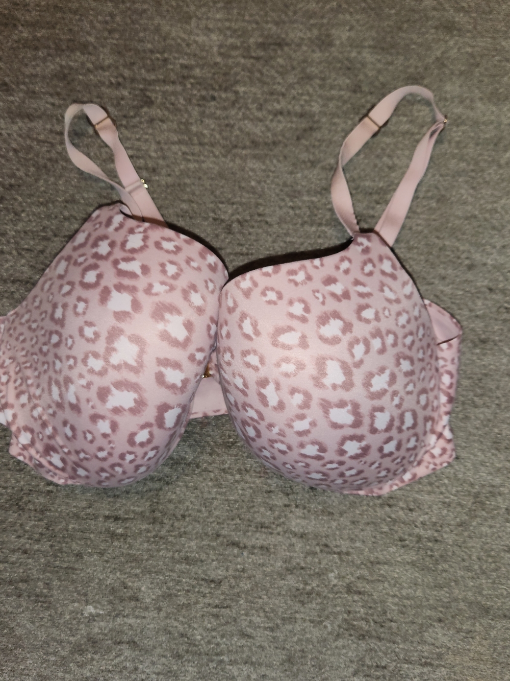 Victoria's Secret Pink Leopard Print Push-Up Bra with Shell Accents
